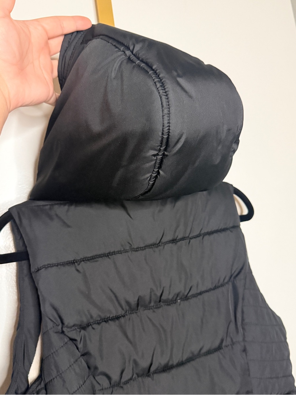 Abercrombie & Fitch Vintage Black Puffer Vest - Picture 6 of 7